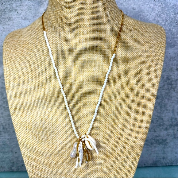 J. Crew seashell white beaded gold tone necklace with charms - Picture 1 of 4